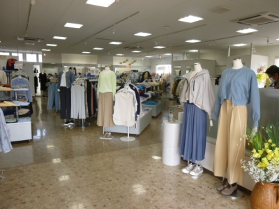 店頭春先 P1110175