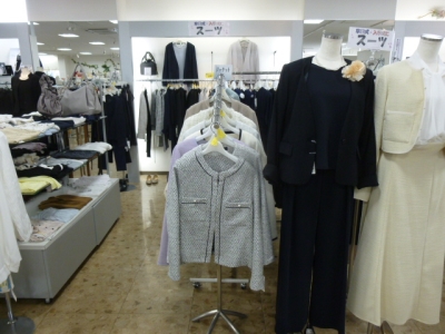 スーツ展 P1110185